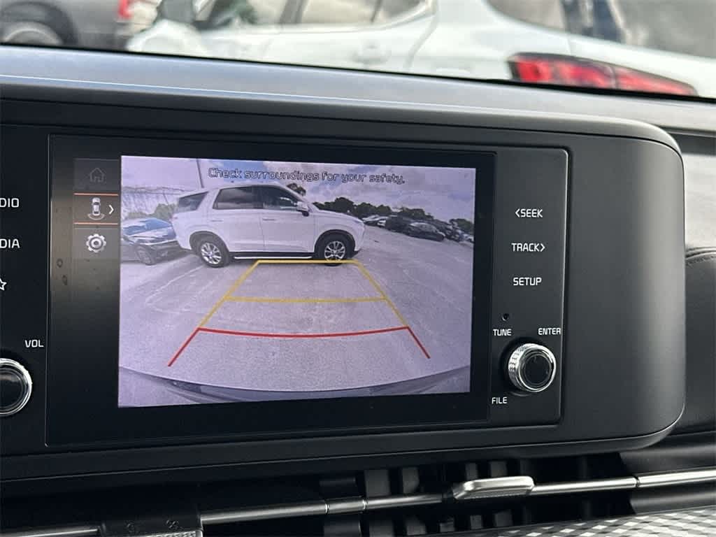 Thumbnail: 2023 Kia Carnival - 19