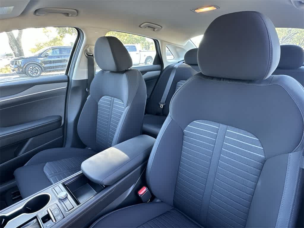 Thumbnail: 2026 Kia K5 - 14