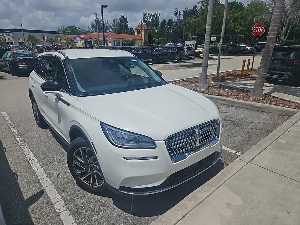 Thumbnail: 2021 Lincoln Corsair - 10