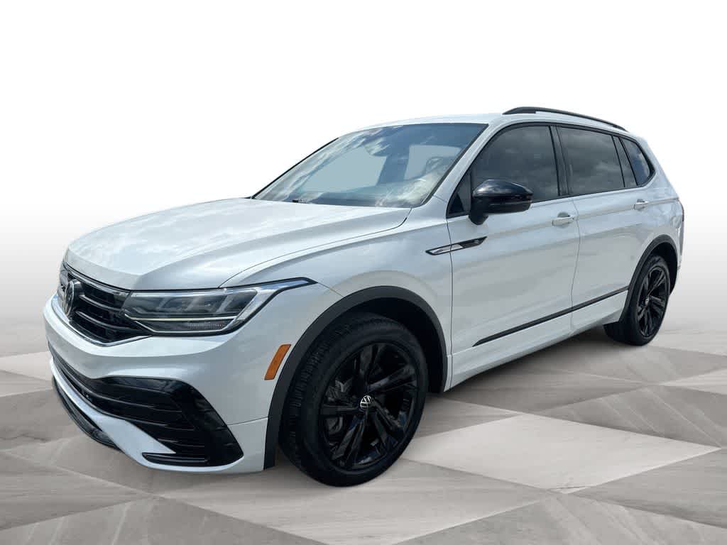 Thumbnail: 2023 Volkswagen Tiguan - 1