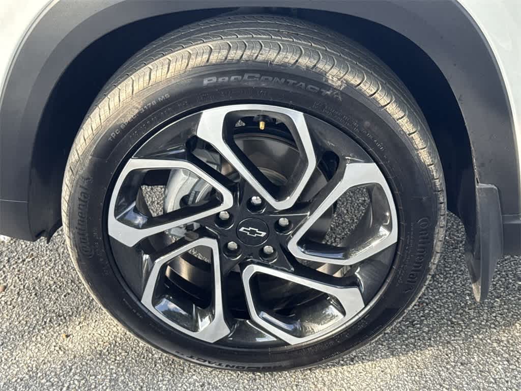 2025 Chevrolet Trax RS 11