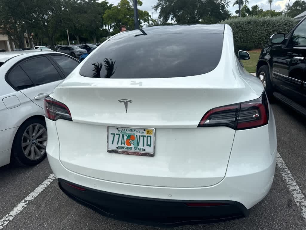 Thumbnail: 2022 Tesla Model Y - 4