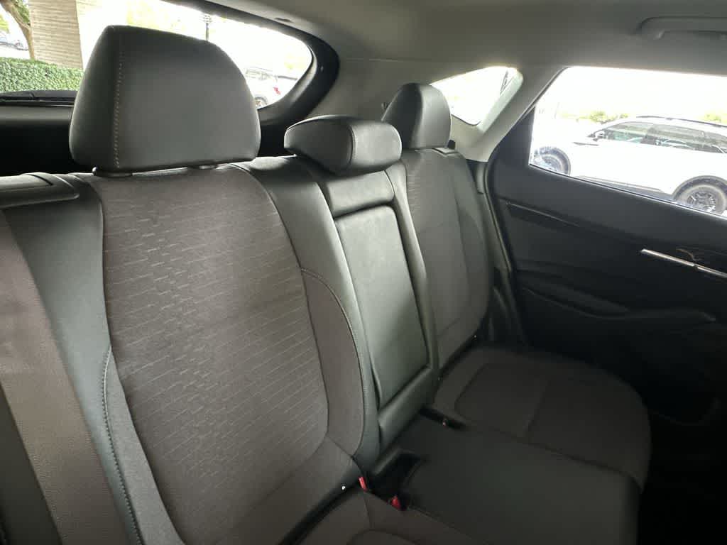 Thumbnail: 2023 Kia Seltos - 26