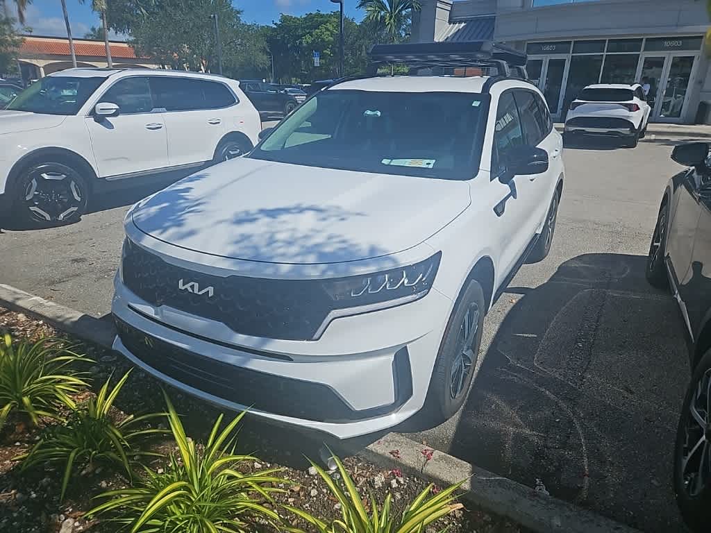 Thumbnail: 2022 Kia Sorento - 5