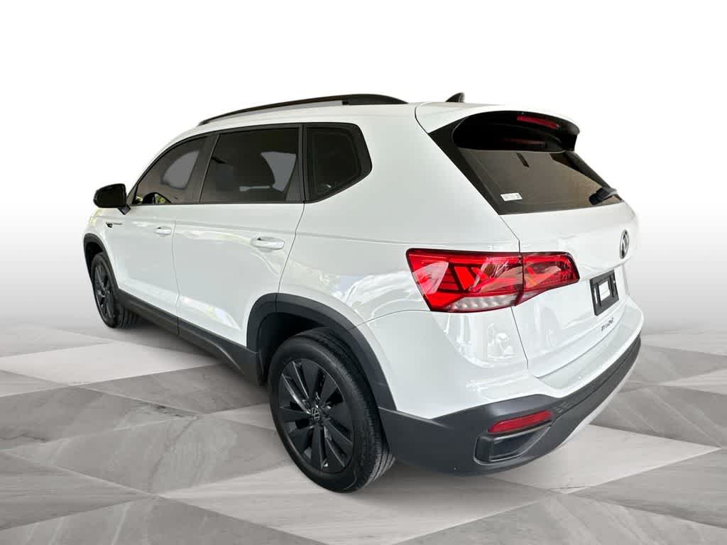 Thumbnail: 2023 Volkswagen Taos - 6