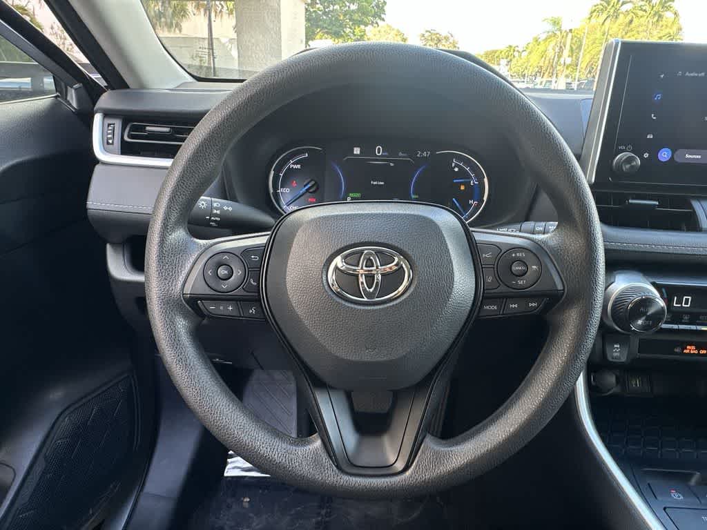 Thumbnail: 2025 Toyota RAV4 - 15