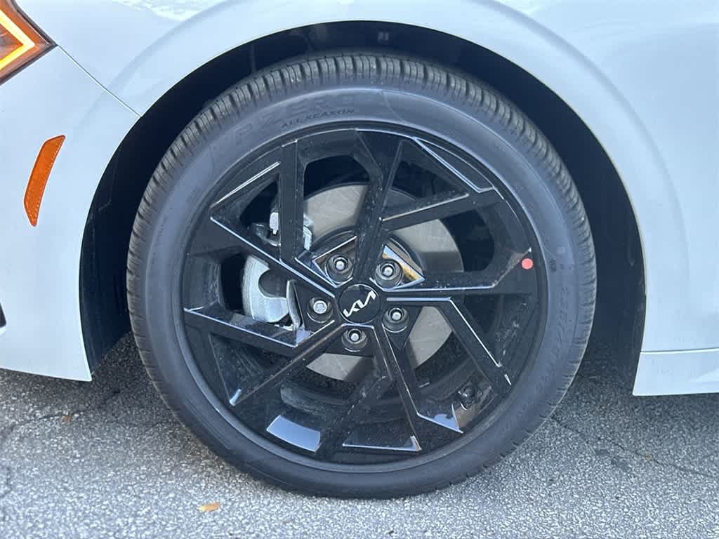 Thumbnail: 2026 Kia K5 - 11