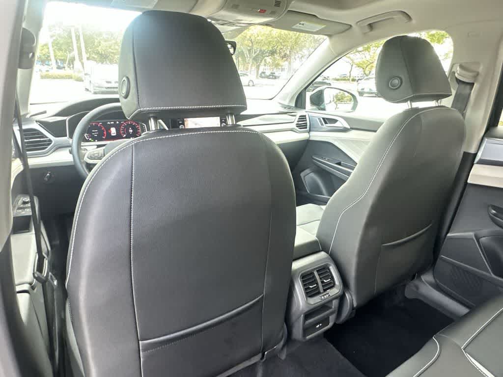 Thumbnail: 2025 Volkswagen Taos - 23