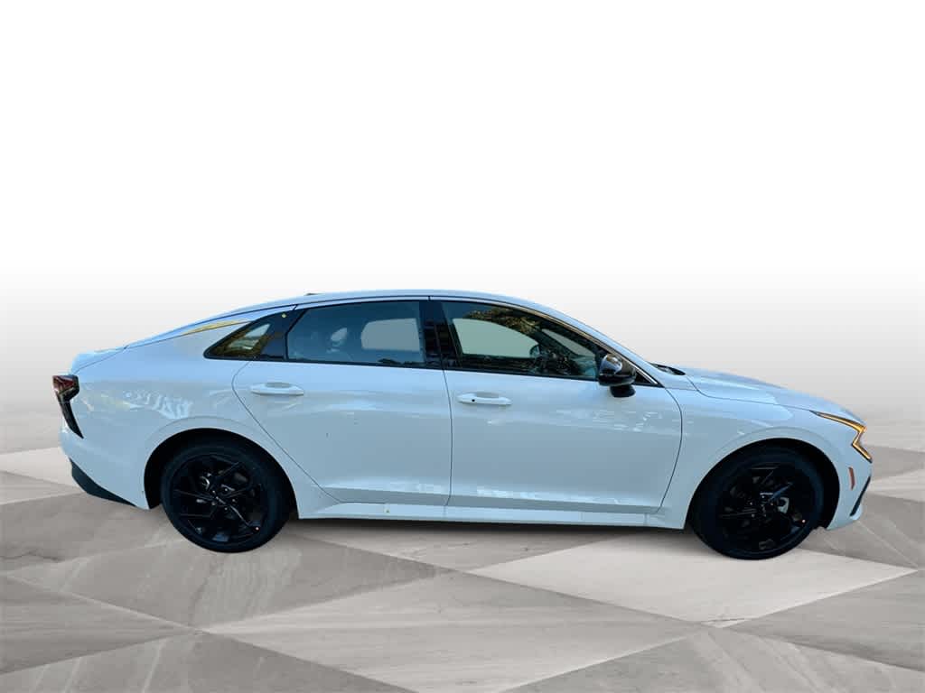 Thumbnail: 2026 Kia K5 - 9