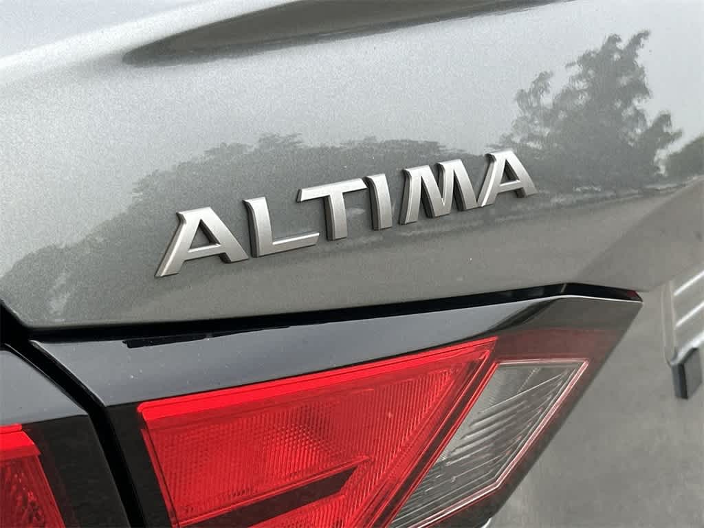 Thumbnail: 2024 Nissan Altima - 10