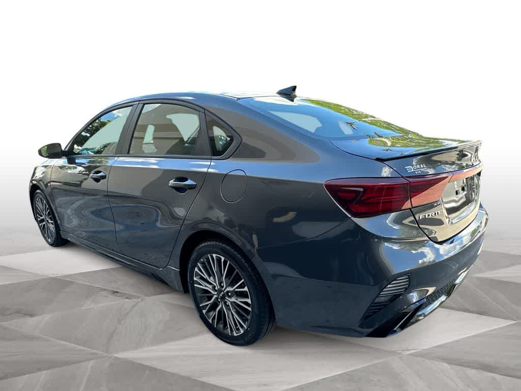 Thumbnail: 2023 Kia Forte - 6