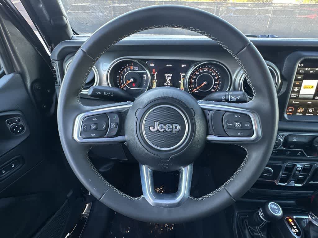 Thumbnail: 2023 Jeep Gladiator - 15