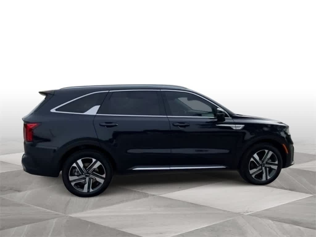Thumbnail: 2024 Kia Sorento - 2