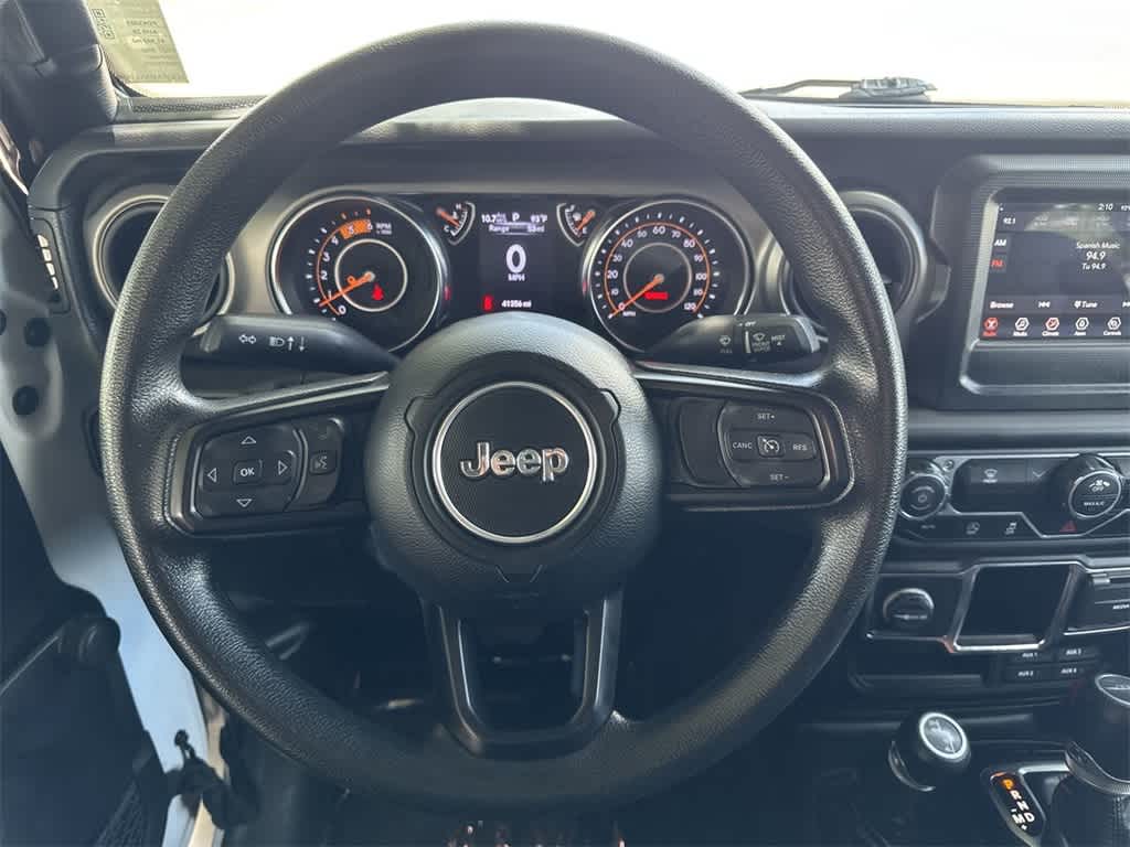 Thumbnail: 2022 Jeep Gladiator - 15