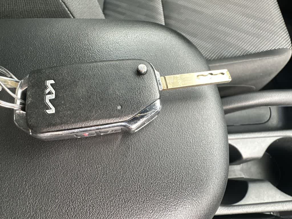 Thumbnail: 2024 Kia Seltos - 28