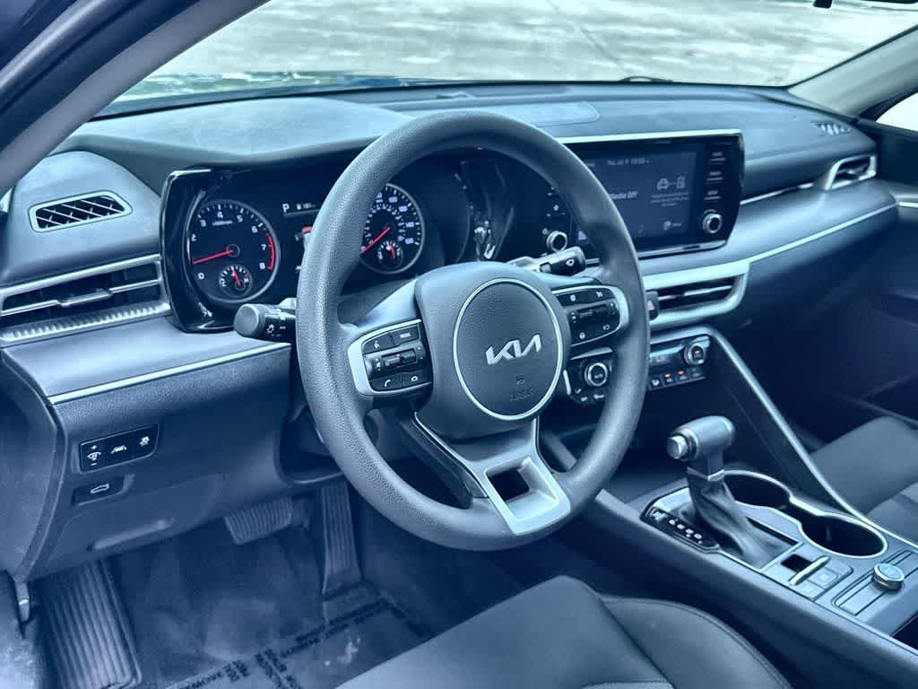 Thumbnail: 2023 Kia K5 - 13