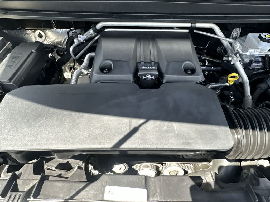 Thumbnail: 2023 Chevrolet Colorado - 12