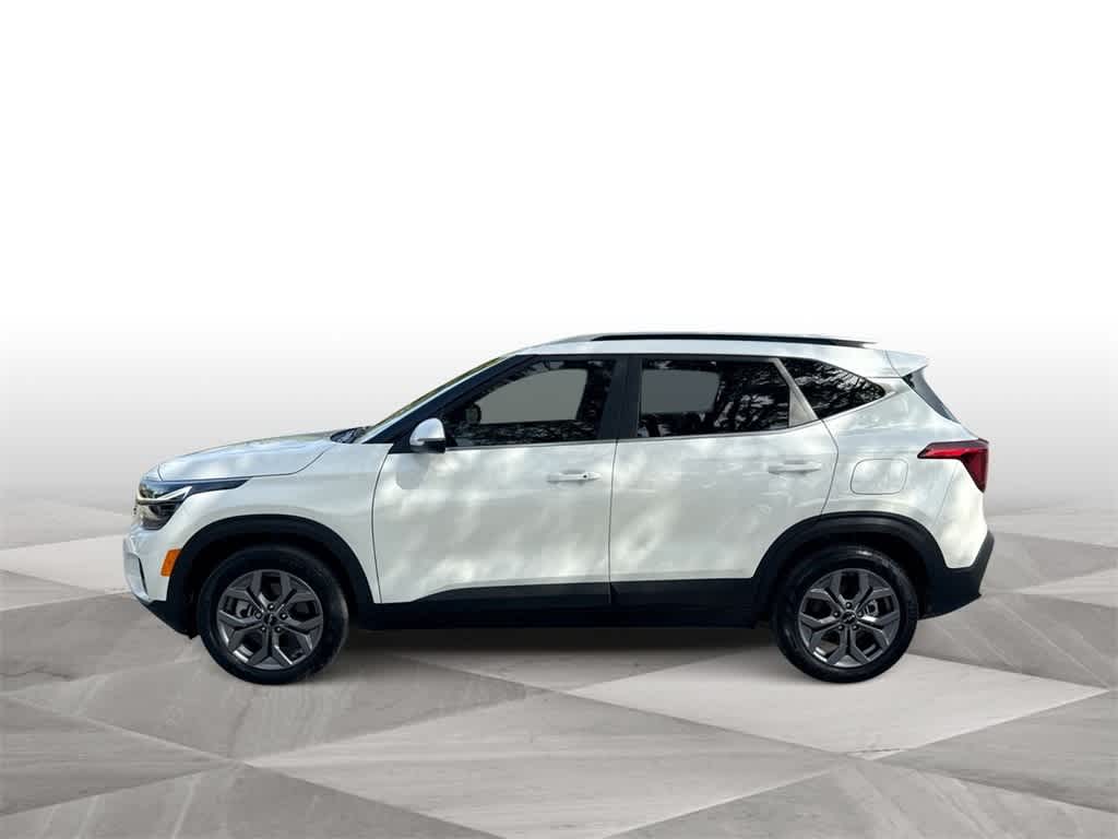2024 Kia Seltos S 5