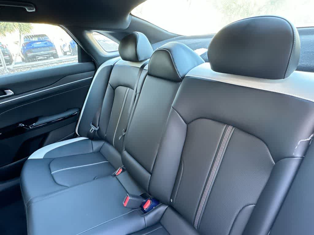 Thumbnail: 2025 Kia K5 - 22