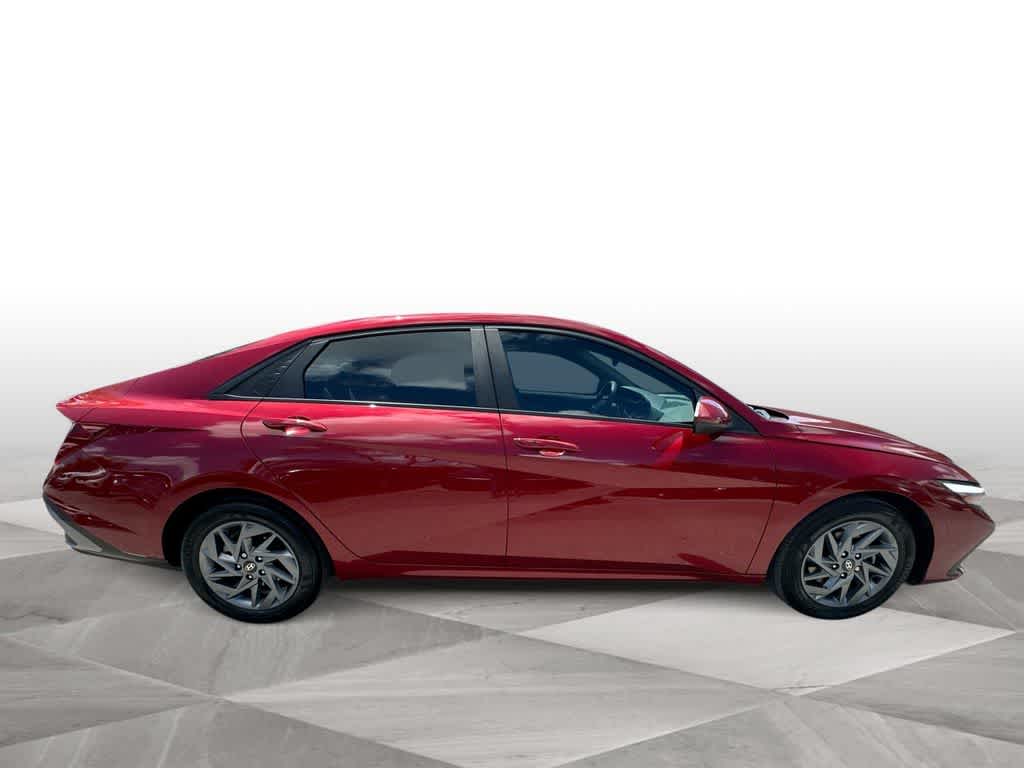 Thumbnail: 2024 Hyundai Elantra - 9