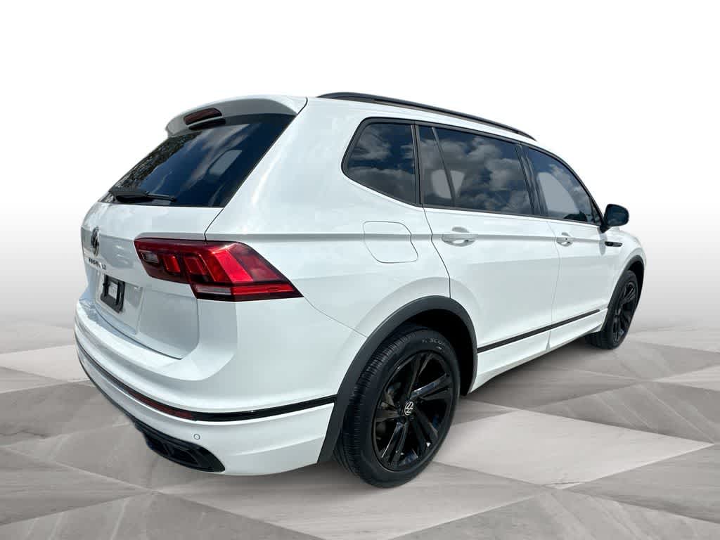 Thumbnail: 2023 Volkswagen Tiguan - 8