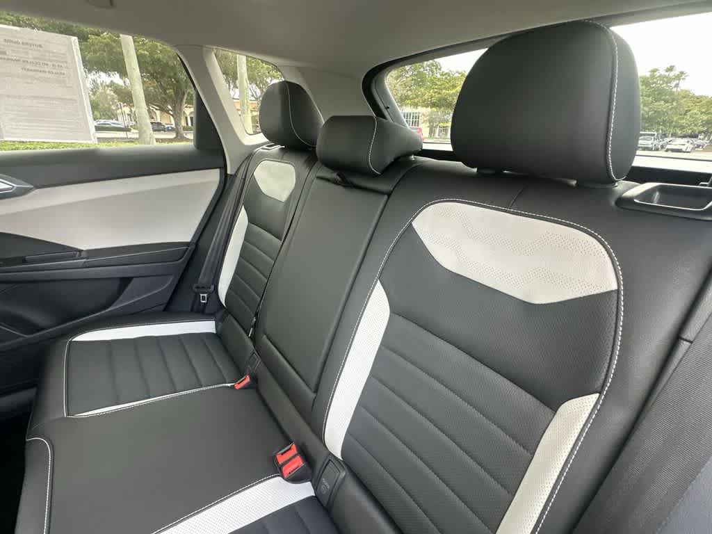 Thumbnail: 2025 Volkswagen Taos - 22