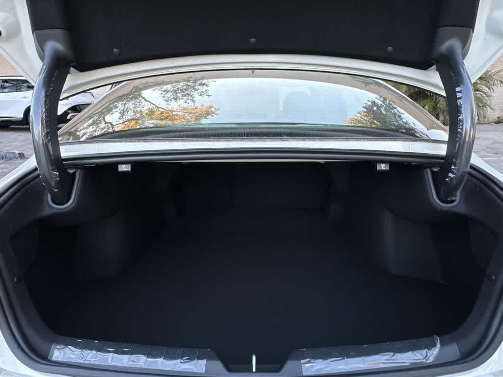 Thumbnail: 2026 Kia K5 - 25