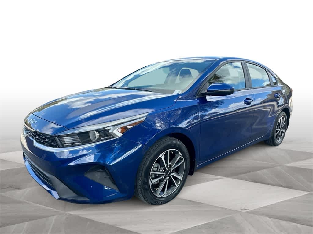 Thumbnail: 2023 Kia Forte - 4