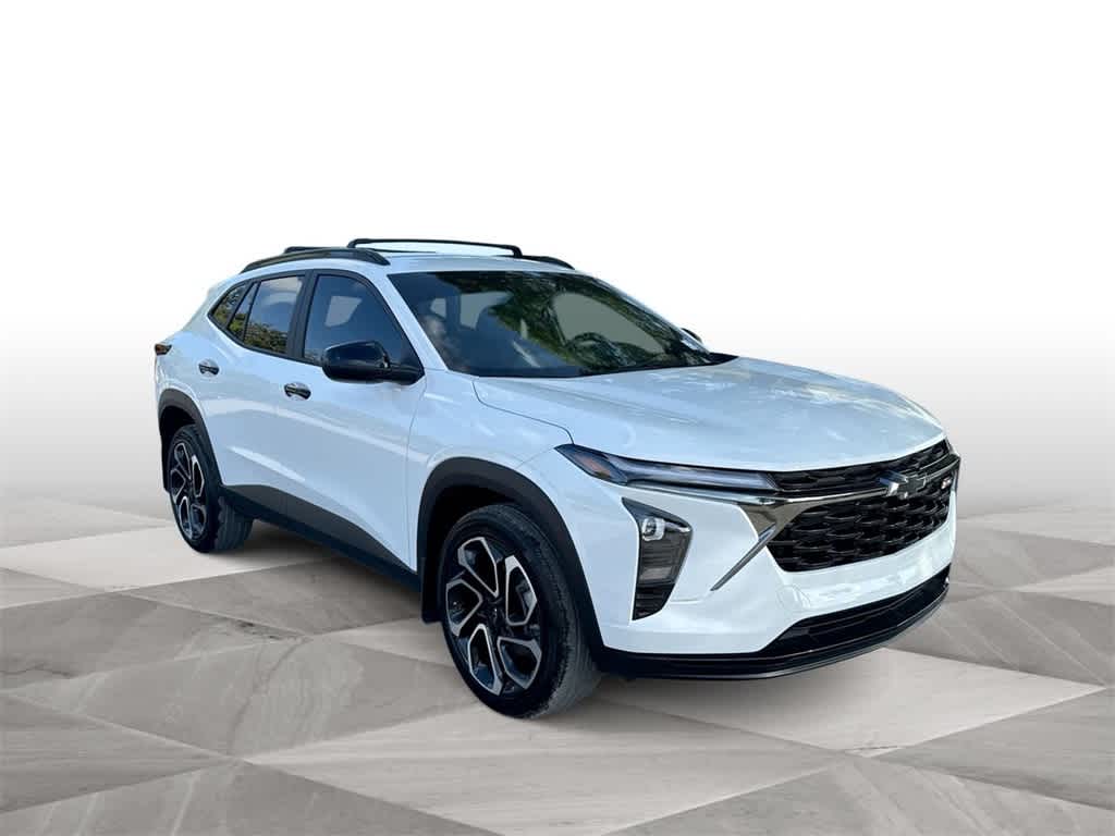2025 Chevrolet Trax RS 2