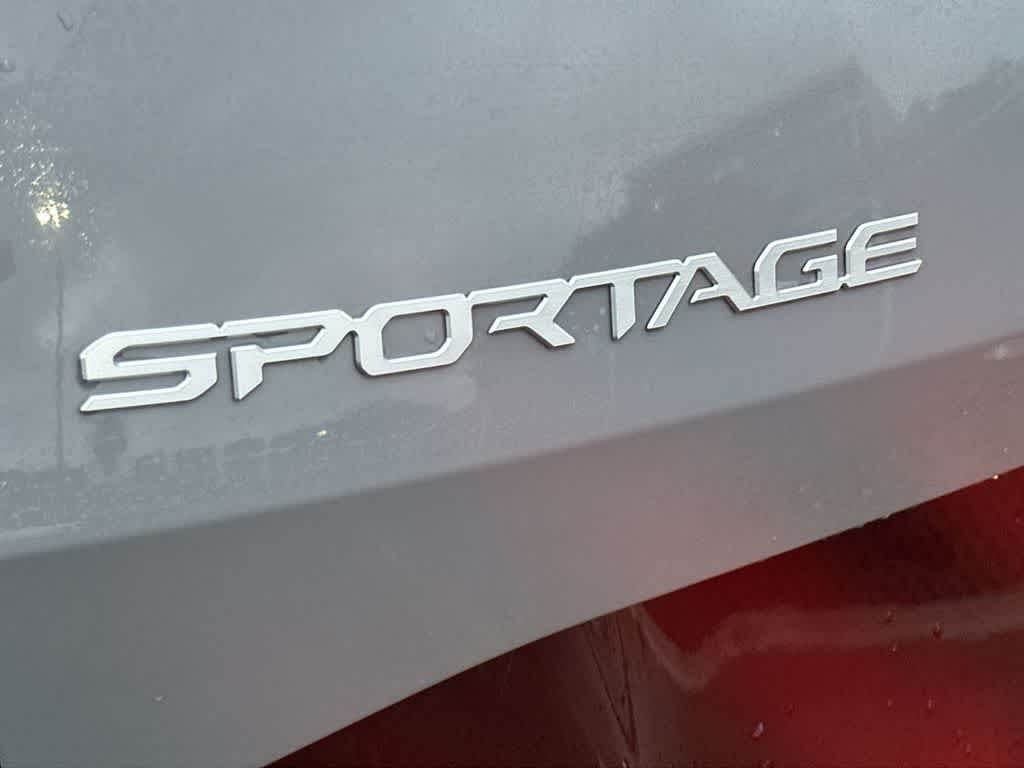 Thumbnail: 2026 Kia Sportage - 10