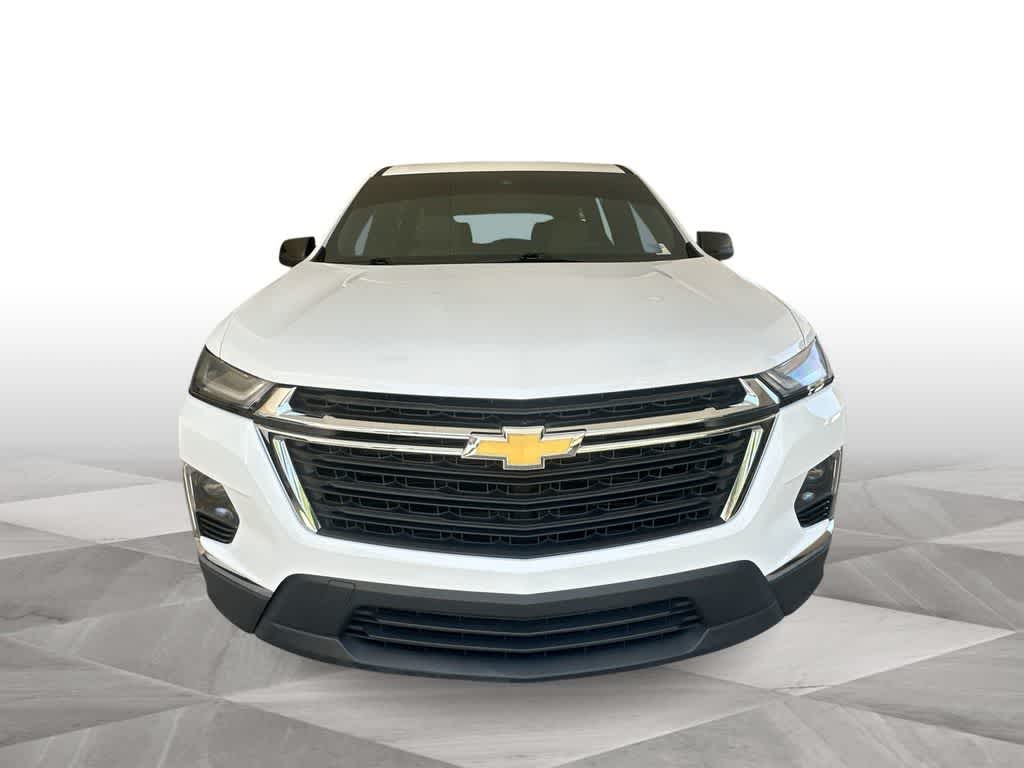 Thumbnail: 2023 Chevrolet Traverse - 3