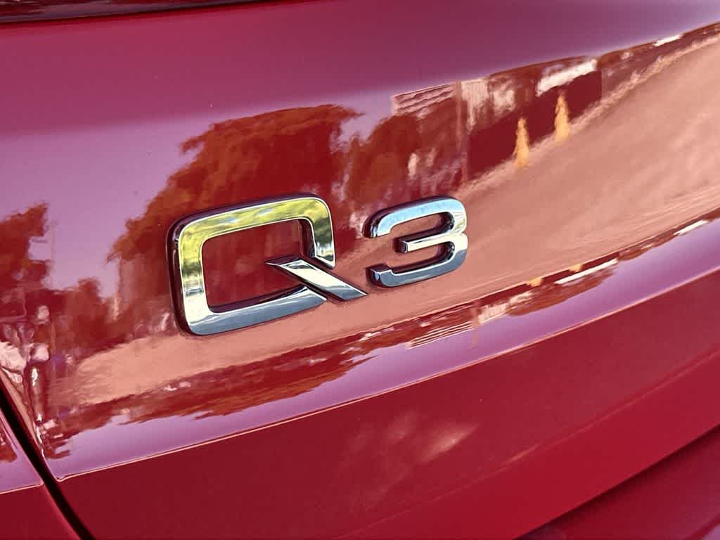 Thumbnail: 2025 Audi Q3 - 10