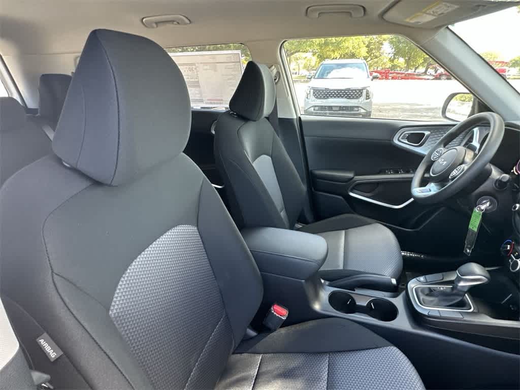 Thumbnail: 2025 Kia Soul - 27