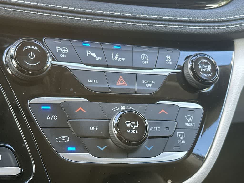 Thumbnail: 2022 Chrysler Pacifica - 20