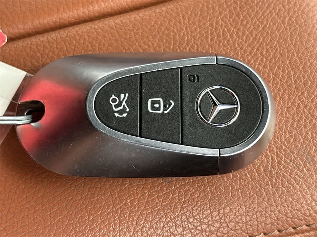 Thumbnail: 2022 Mercedes-Benz C-Class - 28