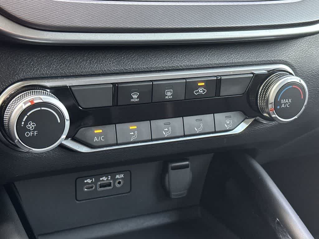 Thumbnail: 2024 Nissan Altima - 20