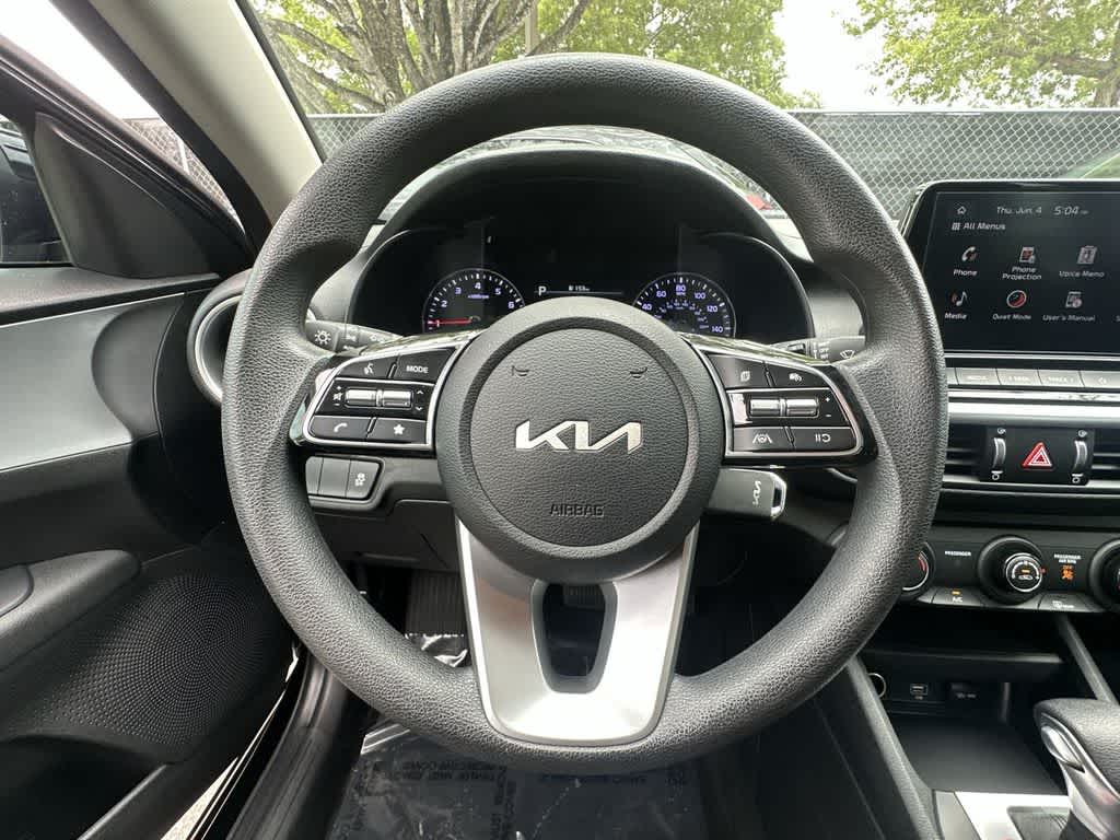 Thumbnail: 2023 Kia Forte - 22