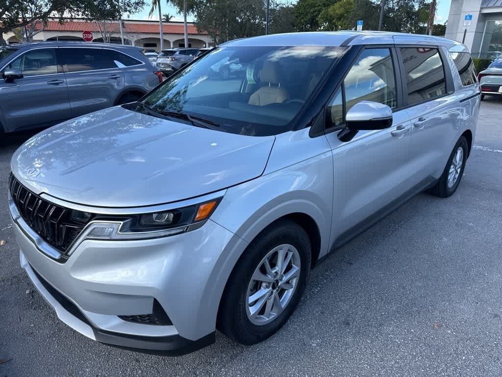 Used 2023 Kia Carnival LX Van