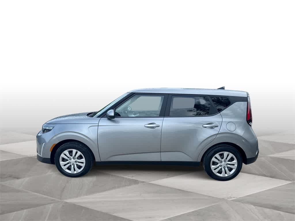2023 Kia Soul LX 5