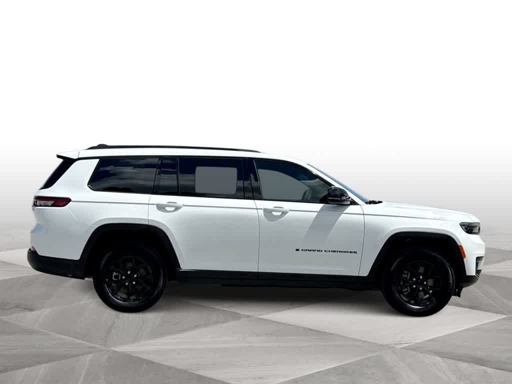Thumbnail: 2024 Jeep Grand Cherokee L - 8