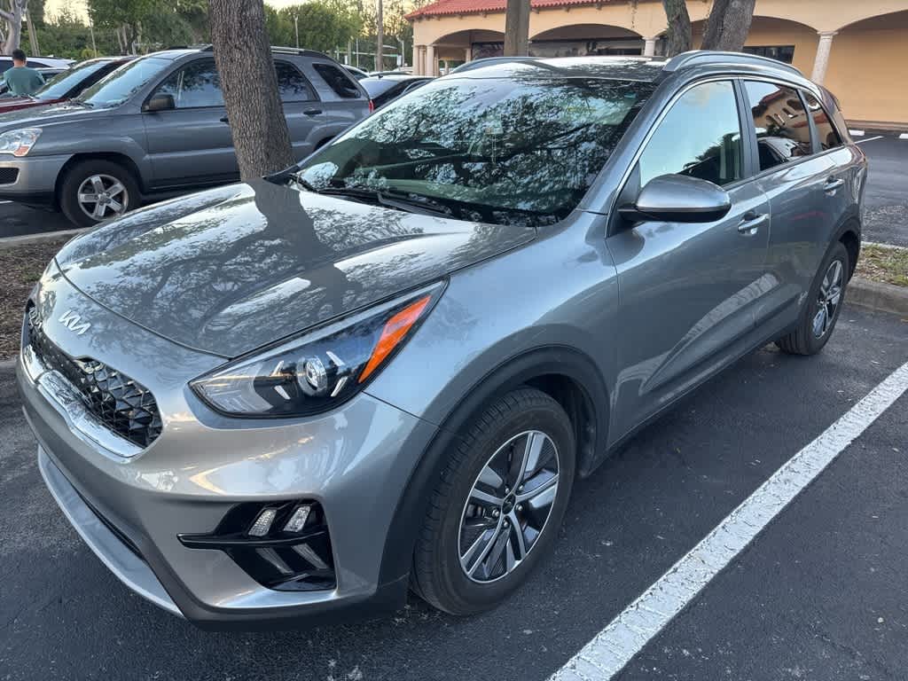 Thumbnail: 2022 Kia Niro - 1