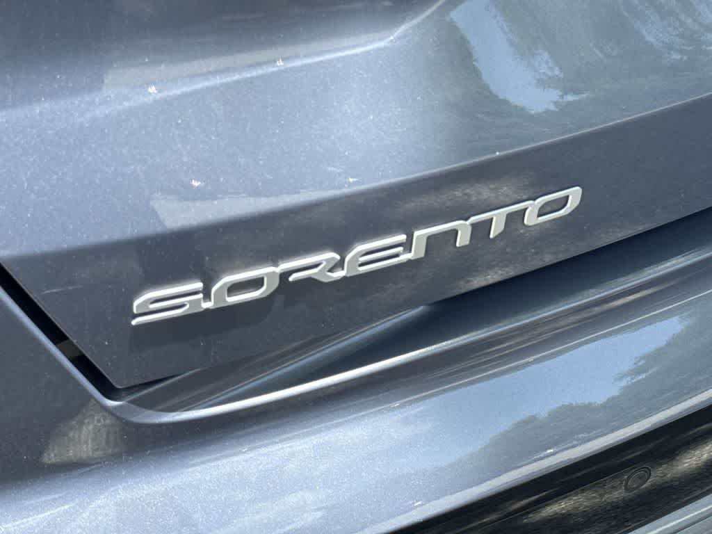 Thumbnail: 2023 Kia Sorento - 10