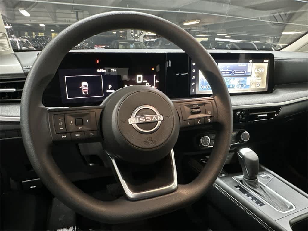 Thumbnail: 2025 Nissan Kicks - 13