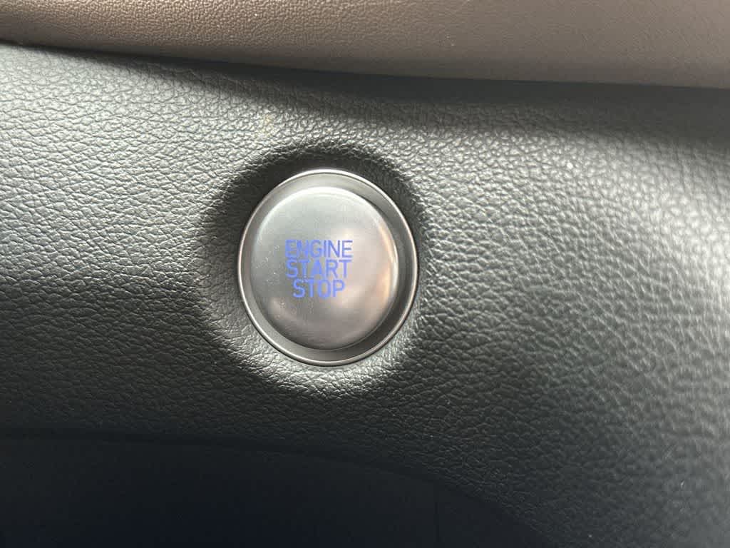 Thumbnail: 2021 Hyundai Santa Fe - 17