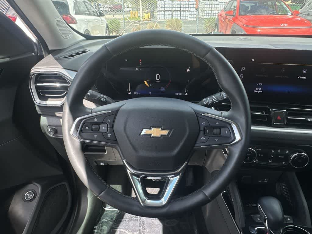 Thumbnail: 2025 Chevrolet TrailBlazer - 15