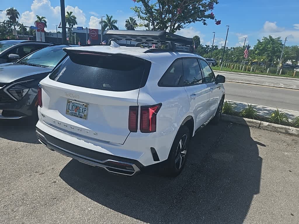 Thumbnail: 2022 Kia Sorento - 17