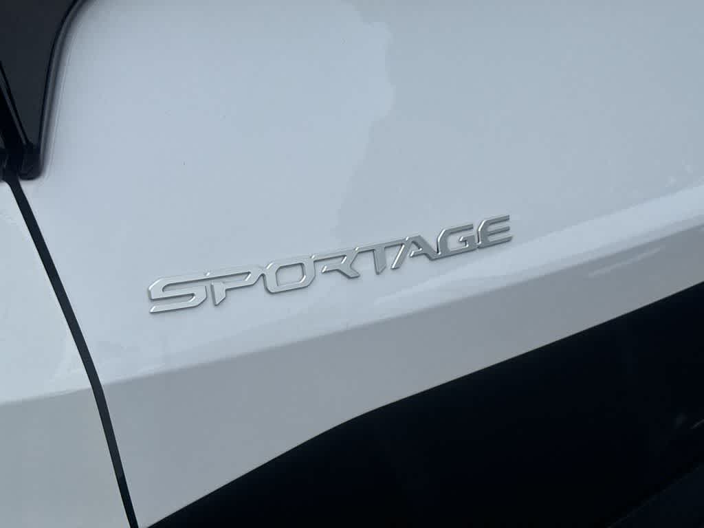Thumbnail: 2024 Kia Sportage - 11