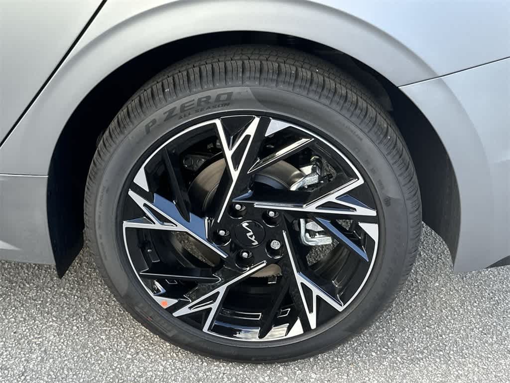 Thumbnail: 2026 Kia K5 - 11