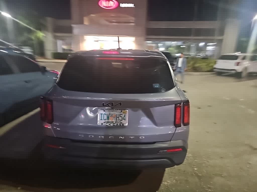 Thumbnail: 2022 Kia Sorento - 11