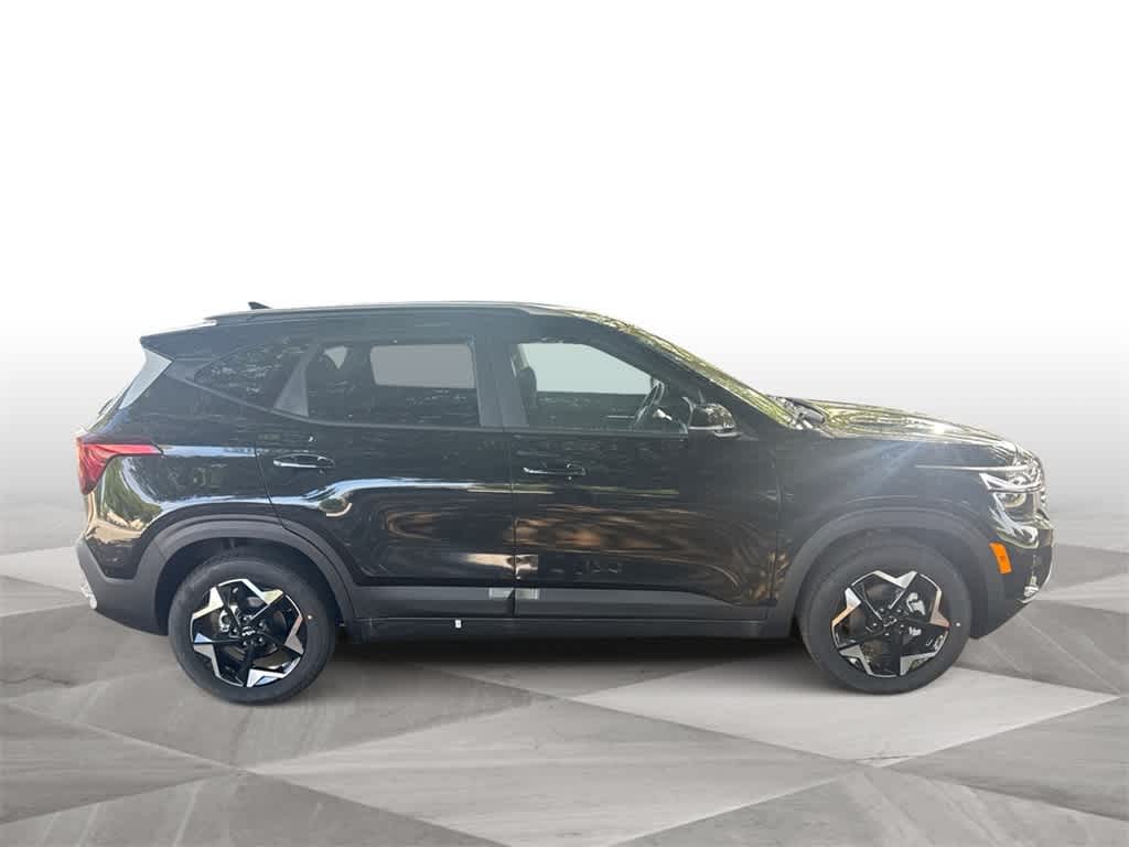 Thumbnail: 2025 Kia Seltos - 9